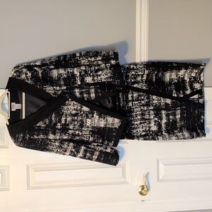 Monroe & Main Elegant Black and Gray Ensemble